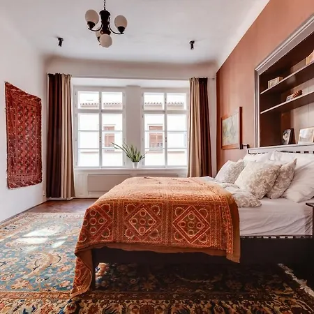 Apartment Old Town Magical Comfy 2bdr Historic House