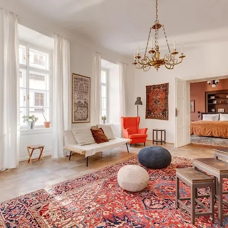 Apartment Old Town Magical Comfy 2bdr Historic House