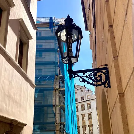 Old Town Magical Comfy 2bdr Historic House Apartment Prague