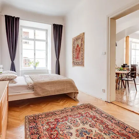 Old Town Magical Comfy 2bdr Historic House * براغ