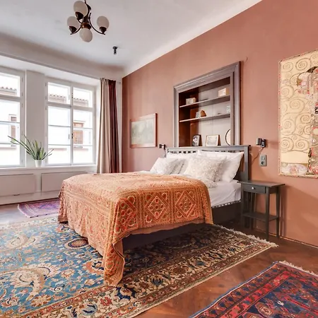Old Town Magical Comfy 2bdr Historic House * براغ