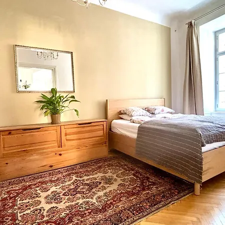 Old Town Magical Comfy 2bdr Historic House شقة *
