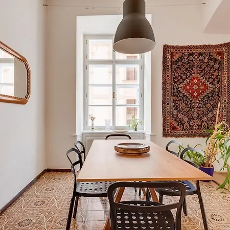 아파트 Old Town Magical Comfy 2bdr Historic House